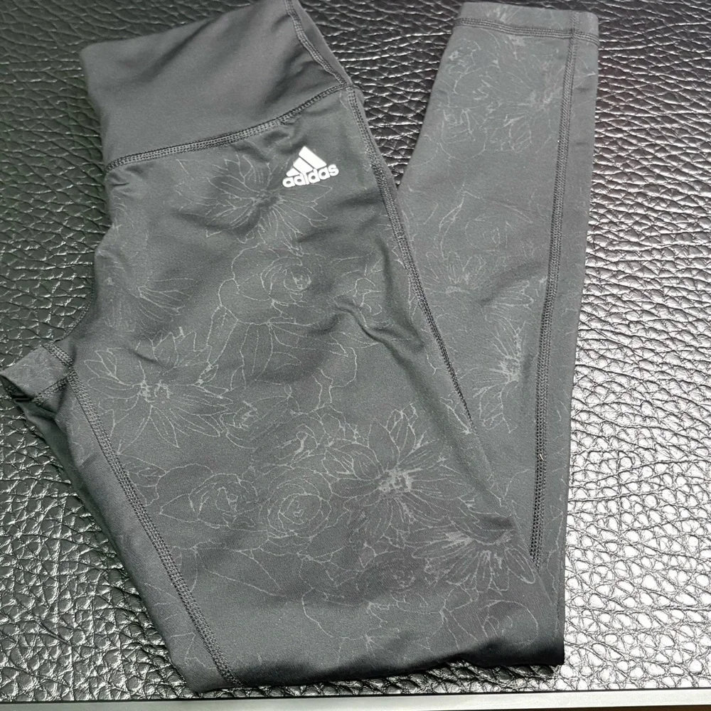 Adidas Women's Dark Gray Leggings Sz S - Picture 12 of 13